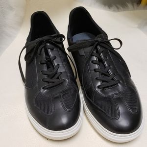 Joe's Jeans Black Athletic Shoes White Sol…